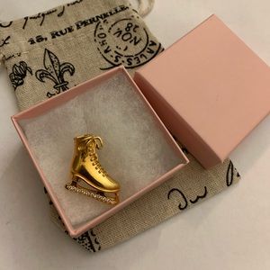 Avon ice skate brooch crystals and gold tone